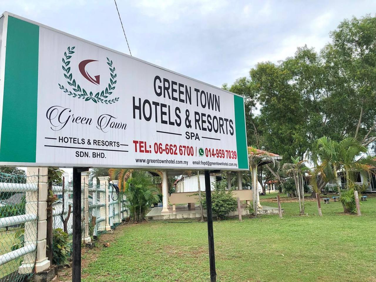 Green Town Hotel And Resort Port Dickson Eksteriør billede