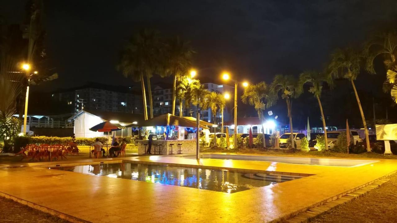 Green Town Hotel And Resort Port Dickson Eksteriør billede